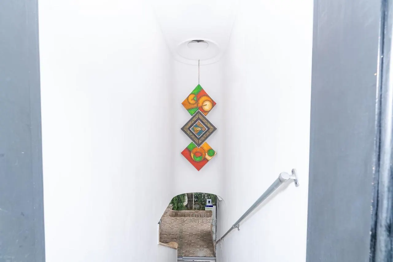 Hotel Tree House Medellín 4*,