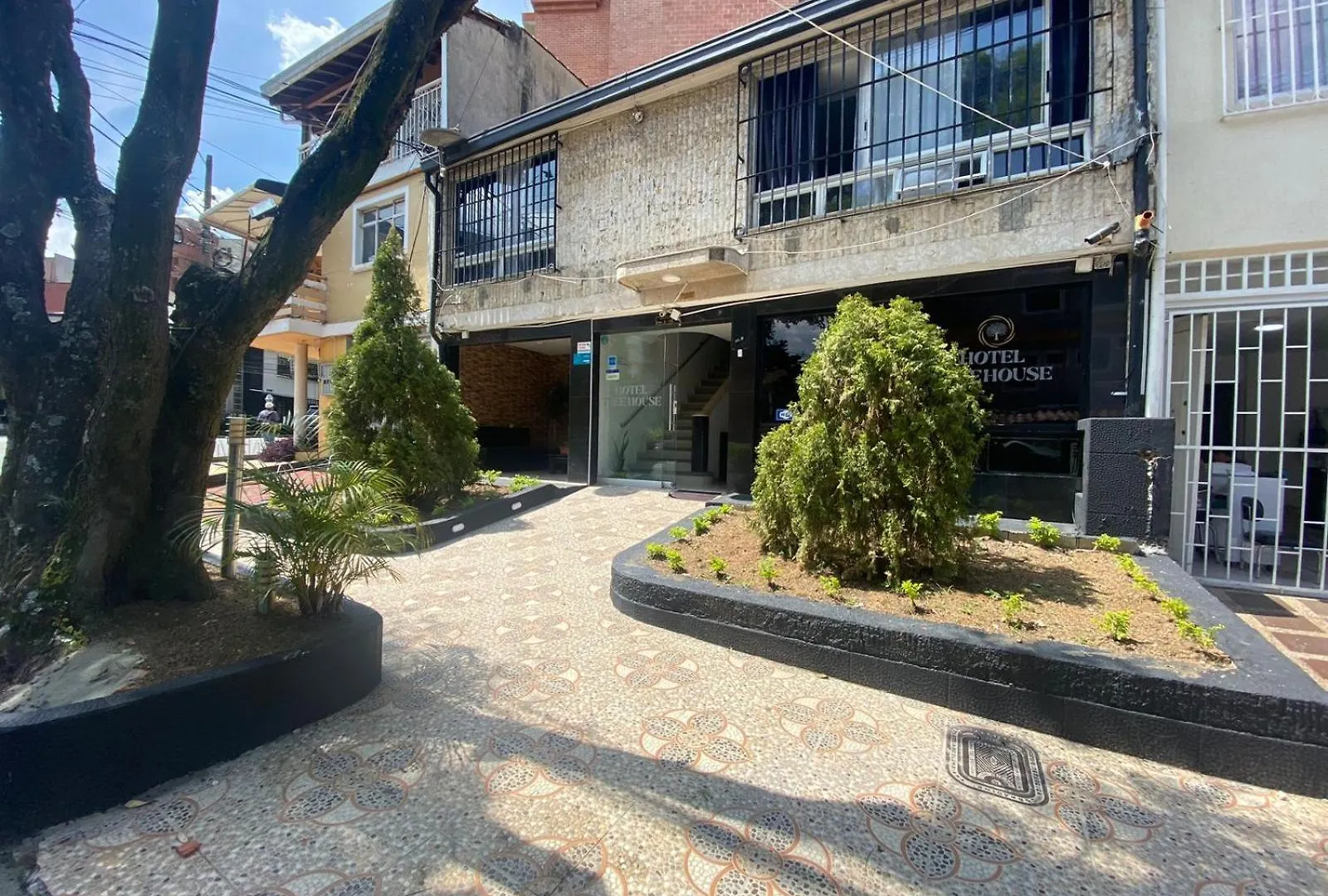 Hotel Tree House Medellín 4*,  Colombia
